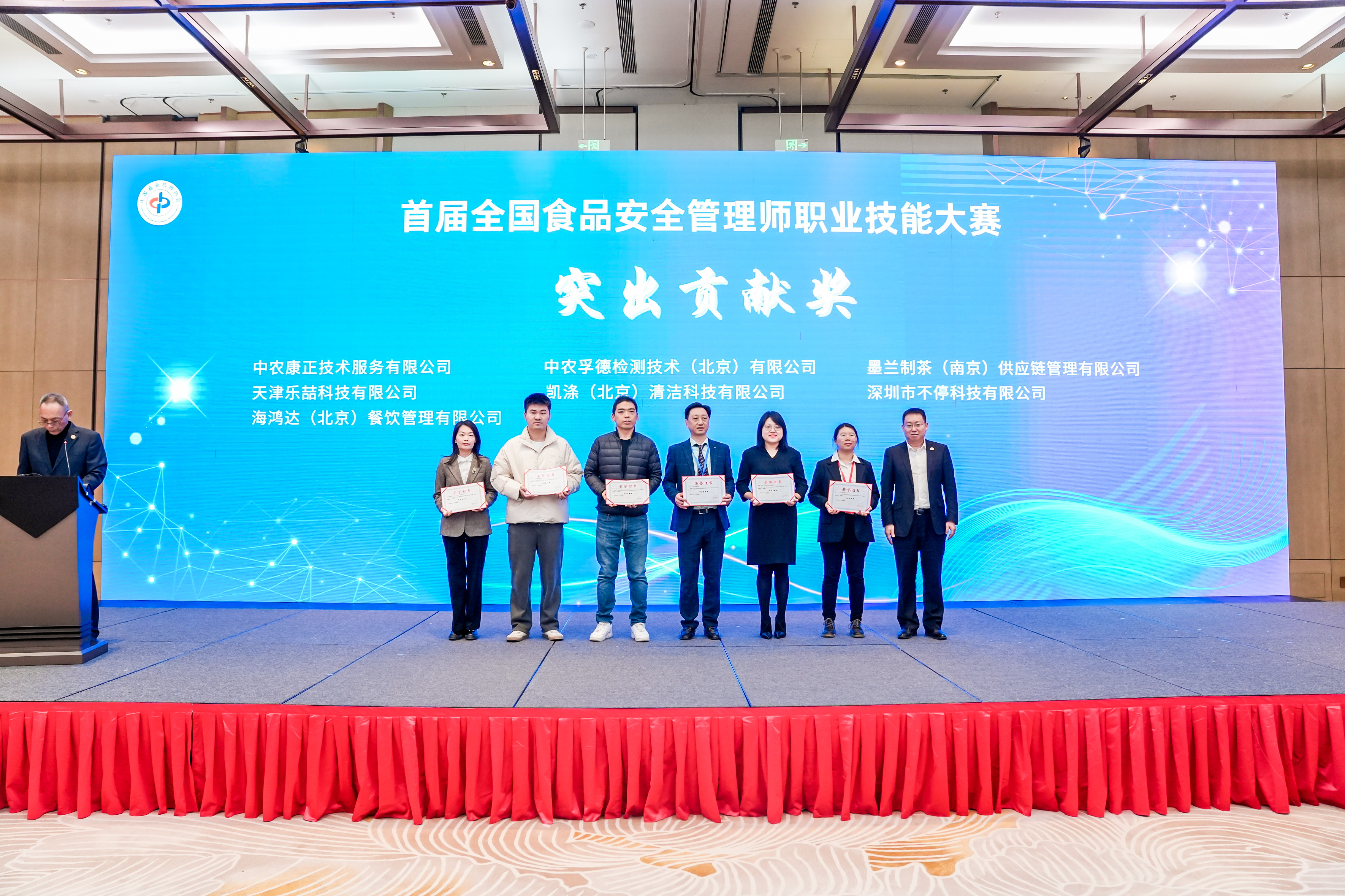 1765880325383331.jpg 1765880325383331.jpg